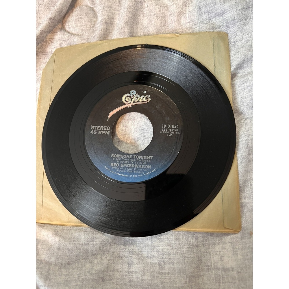Rock 45 Reo Speedwagon‎ - Someone Tonight / Take It On The Run On Epic
